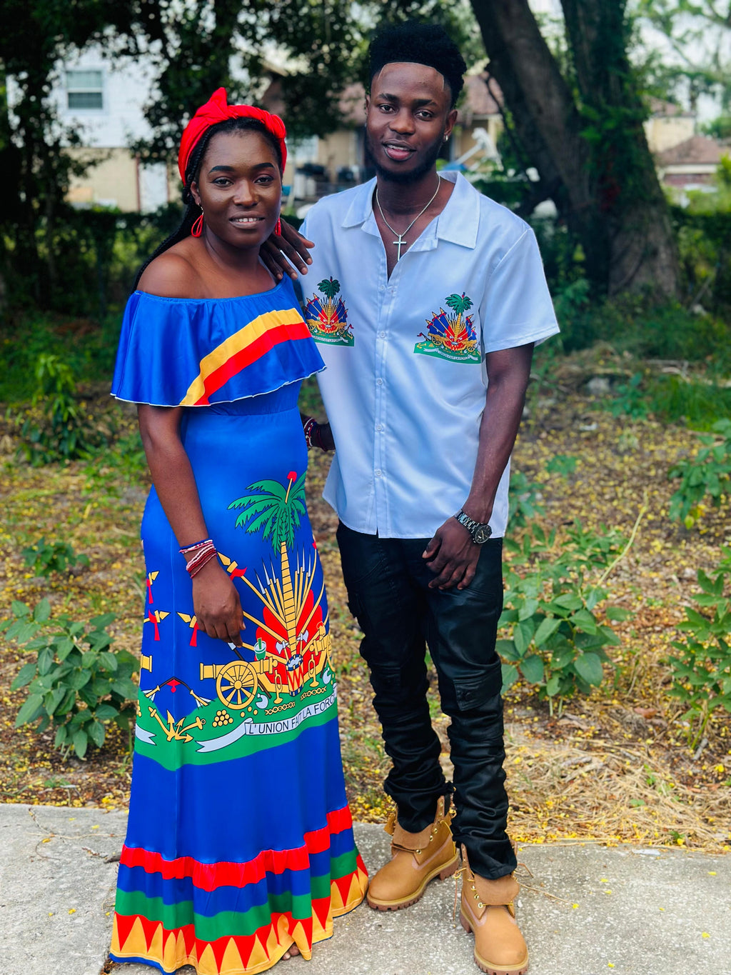 White Short Sleeve Shirt with Emblem